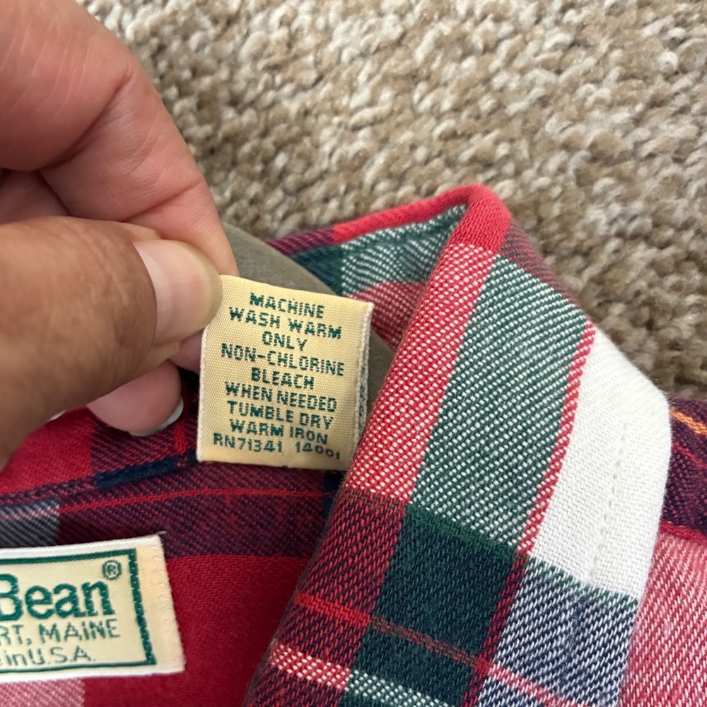 LL Bean Mens XL Plaid Button Down Shirt Red White Green Cotton Made in USA - Picture 6 of 8
